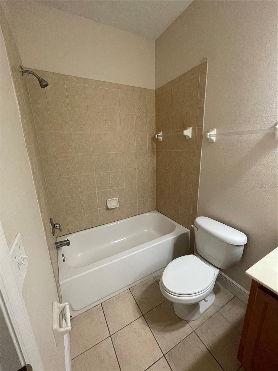 Image 14 of 16 For 1046 La Mirada Court