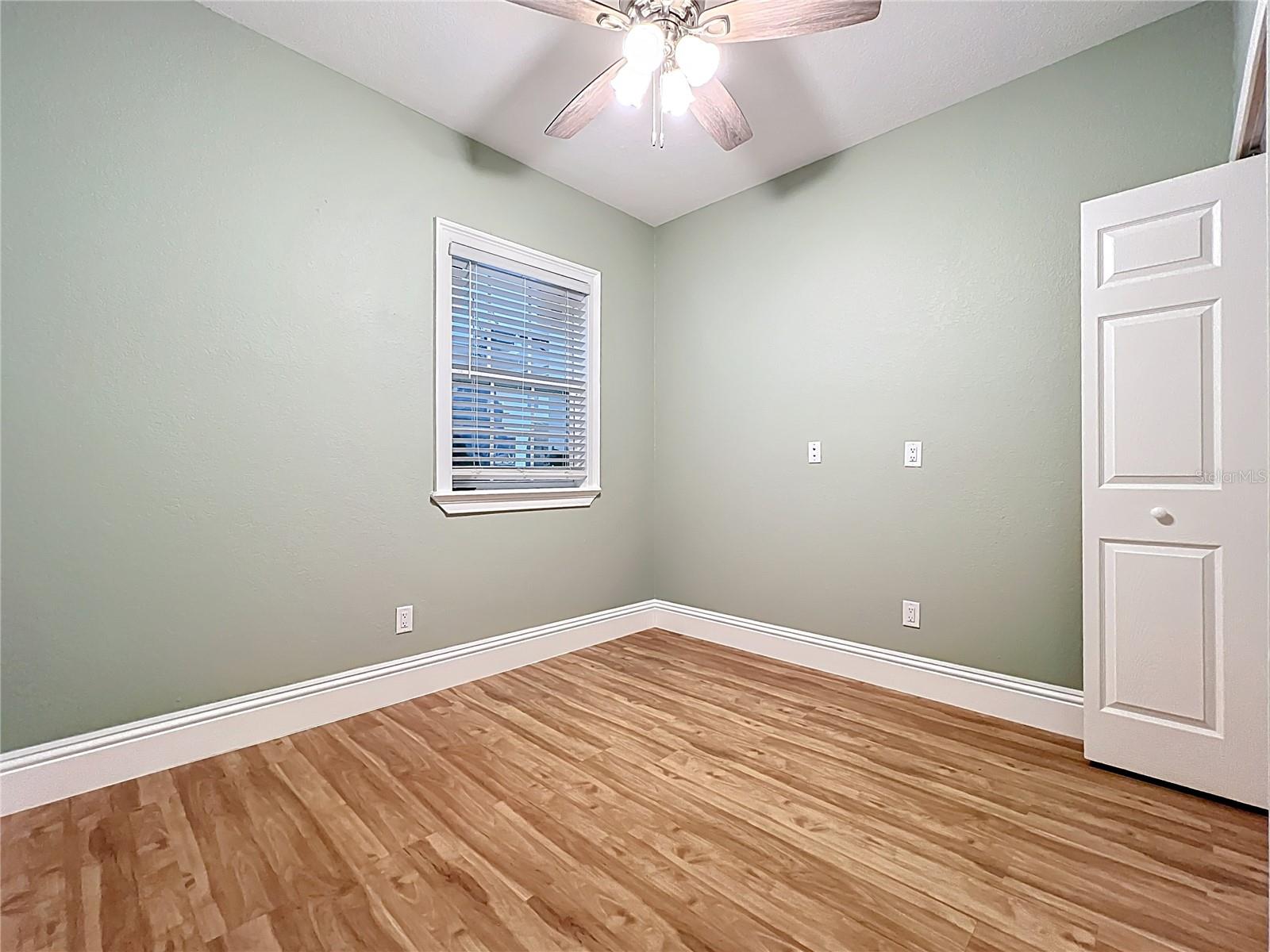 Image 23 of 46 For 731 Guernsey Street