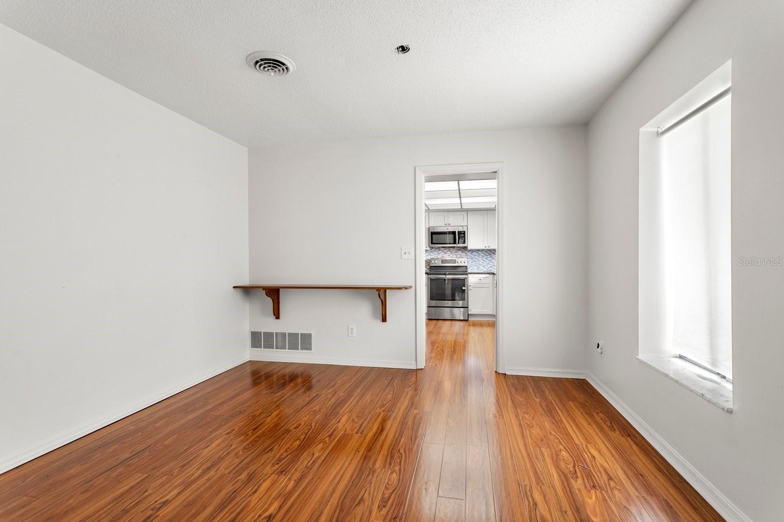 Image 11 of 25 For 2491 Lauder Drive