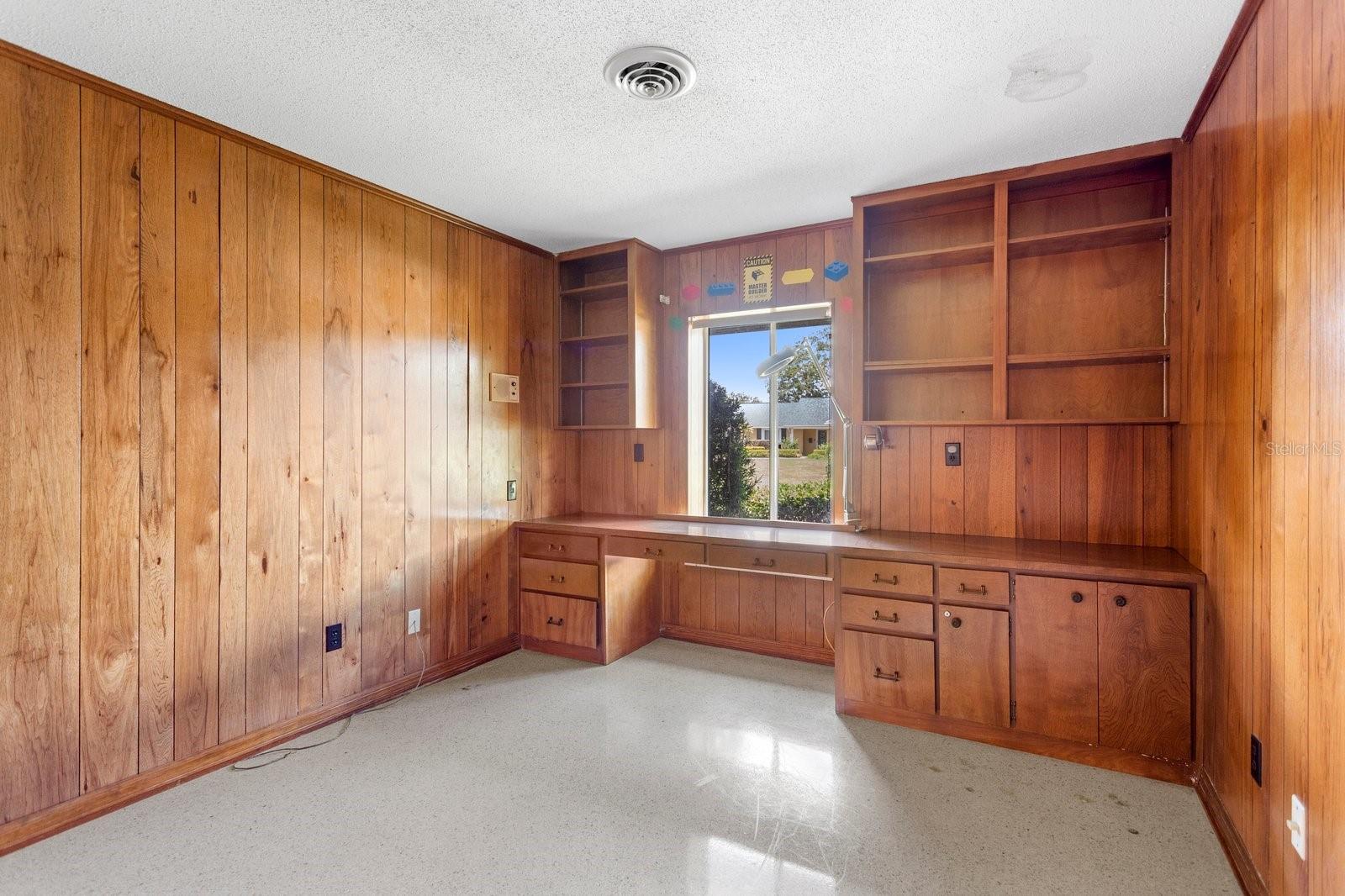 Image 14 of 25 For 2491 Lauder Drive