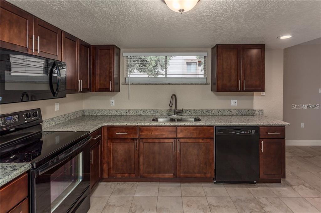 Image 5 of 14 For 4007 Woodfern Drive