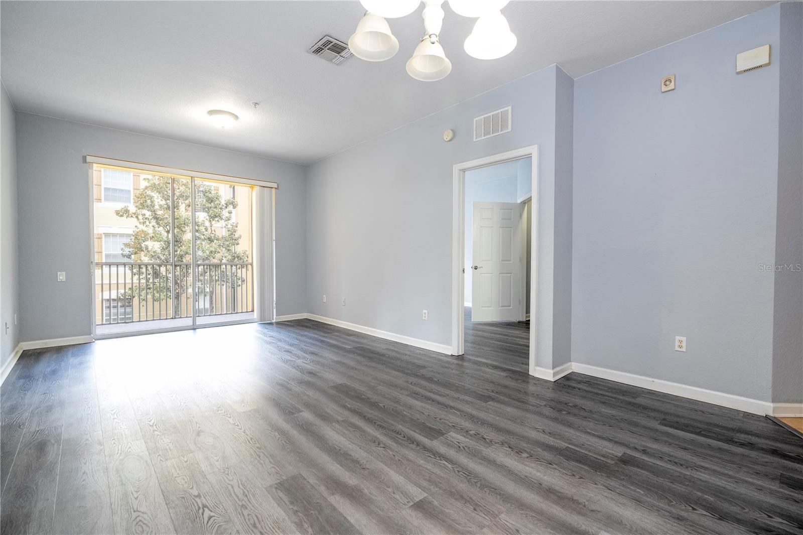 Image 25 of 31 For 3314 Robert Trent Jones Drive 203
