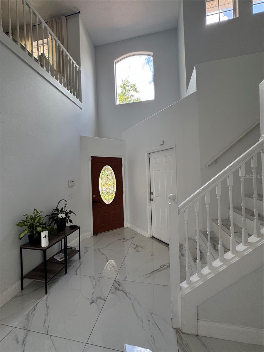 Image 4 of 42 For 2047 Meadow Pond Way