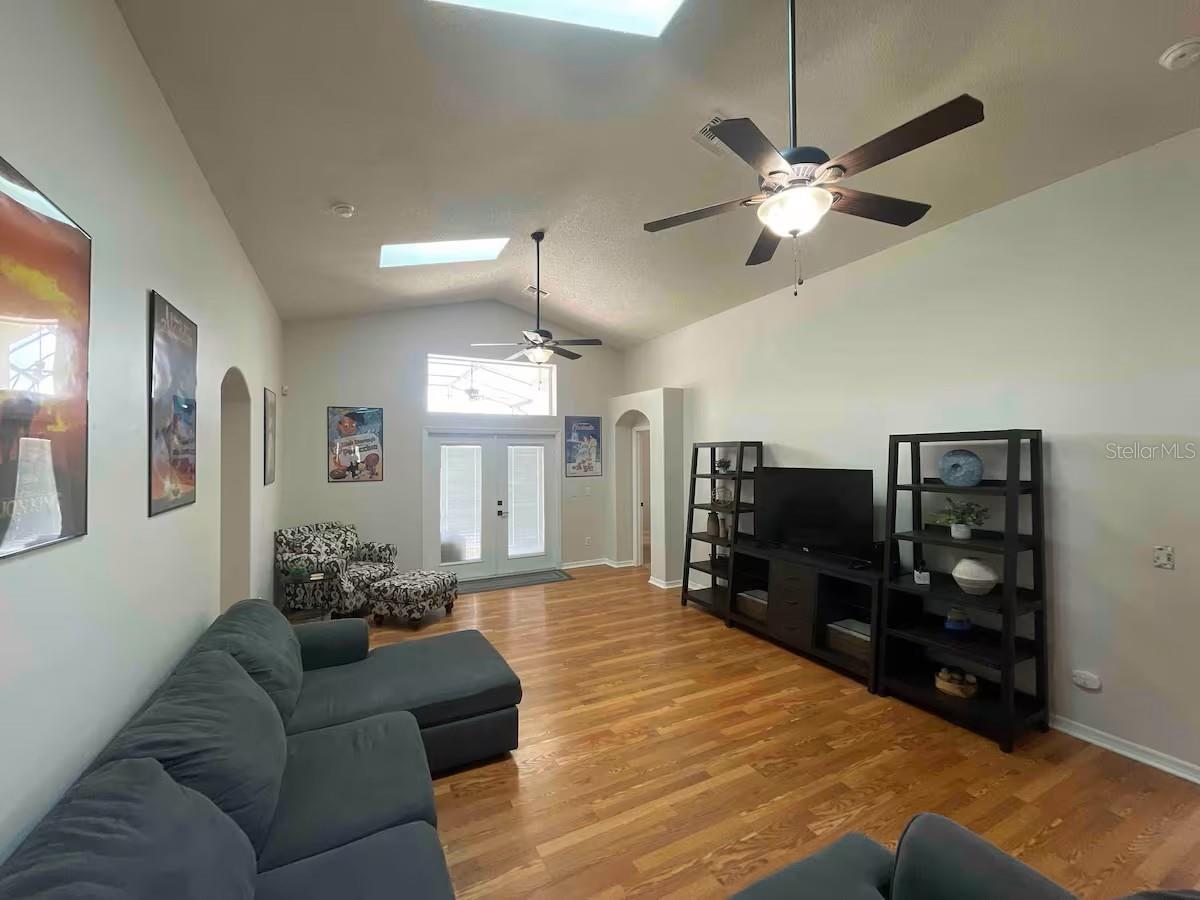 Image 2 of 21 For 8071 Roaring Creek Court