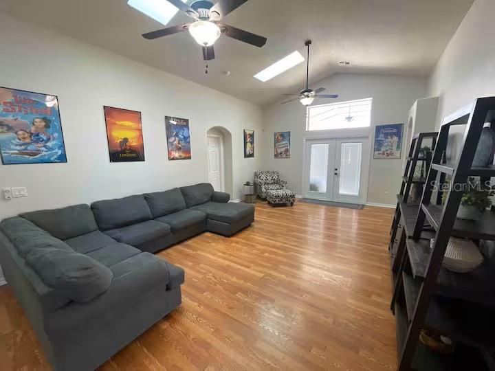 Image 3 of 21 For 8071 Roaring Creek Court