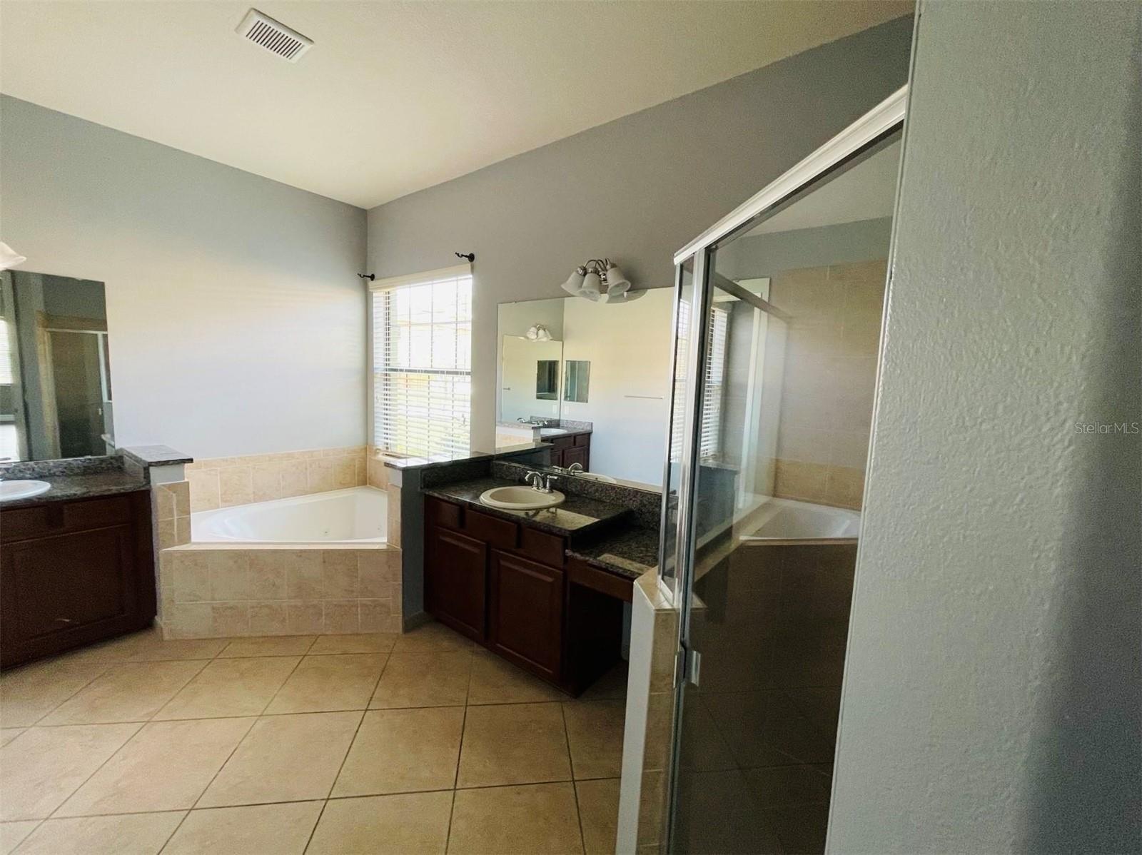 Image 8 of 21 For 10802 Willow Ridge Loop