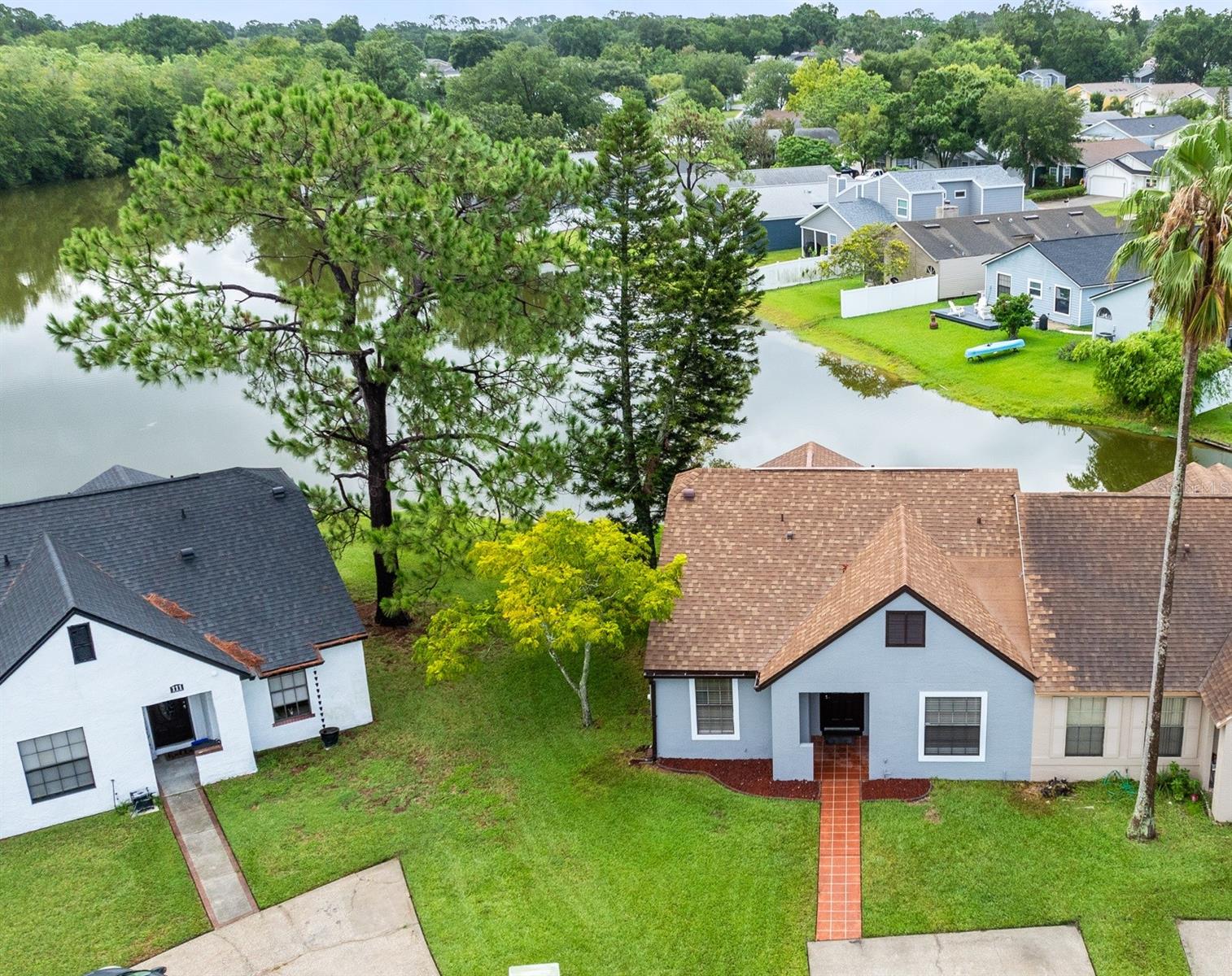 Image 4 of 37 For 109 Dresdan Court