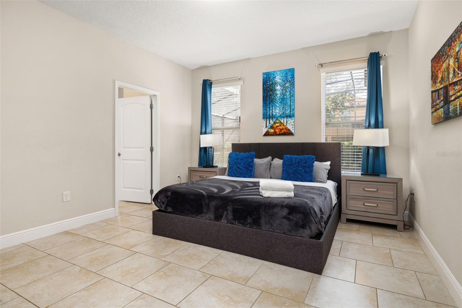 Image 14 of 69 For 5373 Oakbourne Avenue