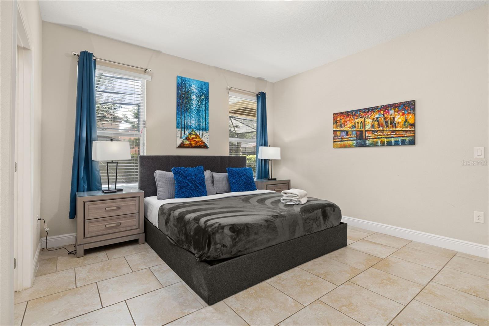 Image 15 of 69 For 5373 Oakbourne Avenue