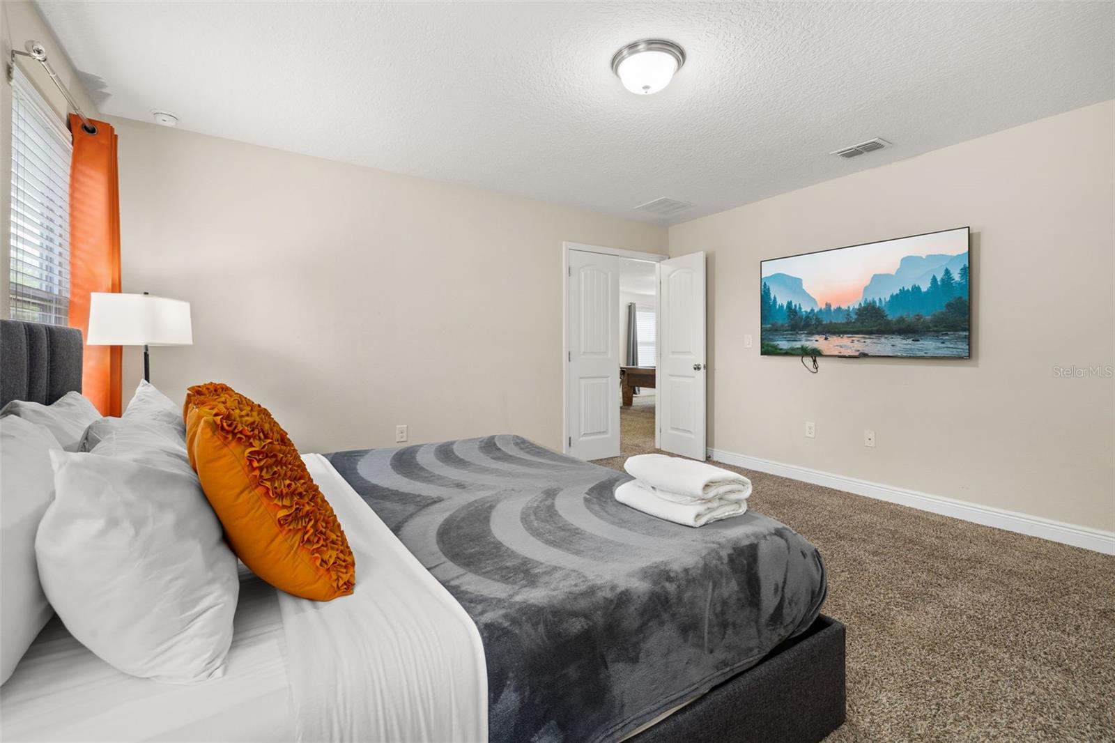 Image 33 of 69 For 5373 Oakbourne Avenue