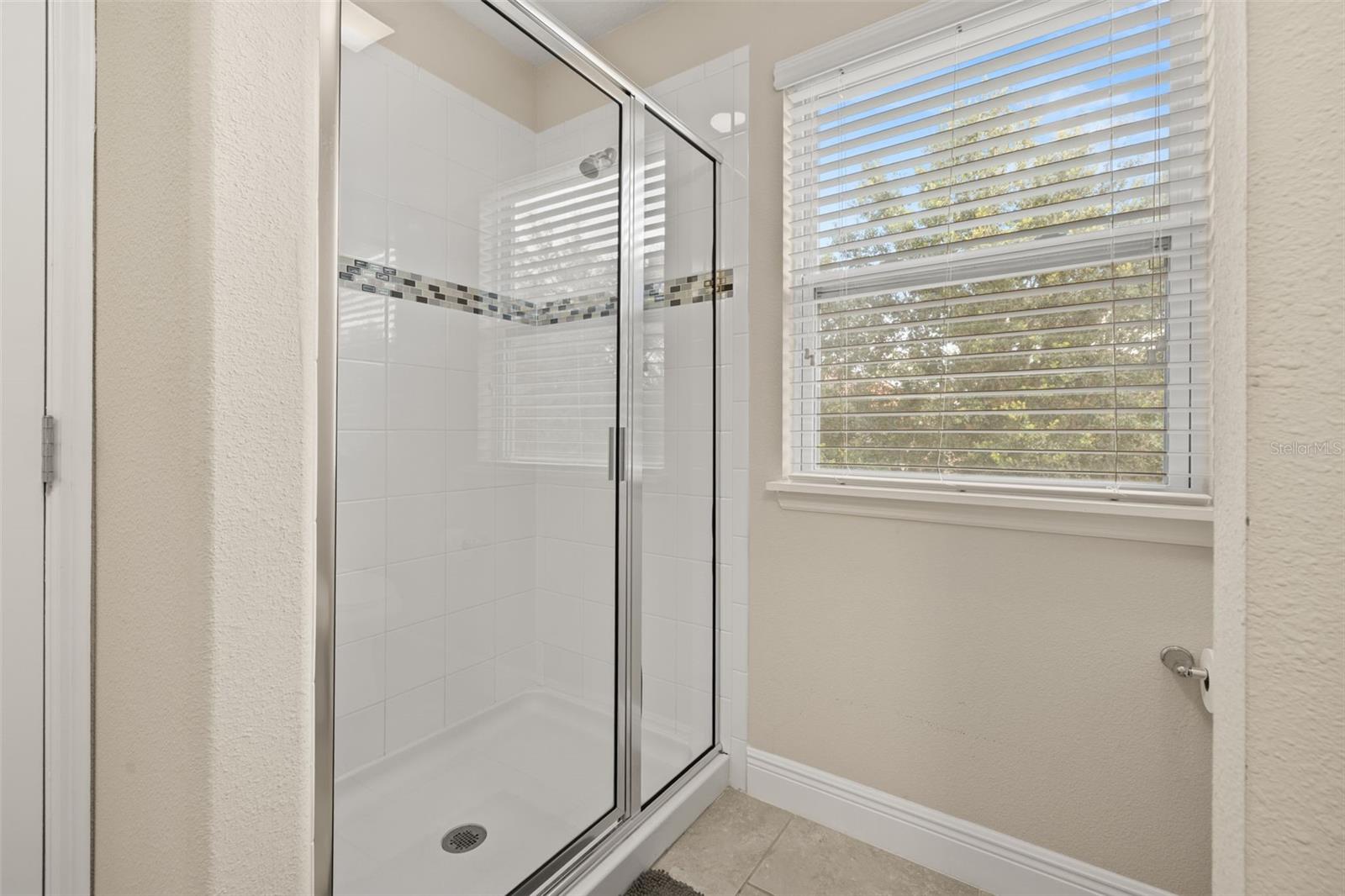 Image 35 of 69 For 5373 Oakbourne Avenue