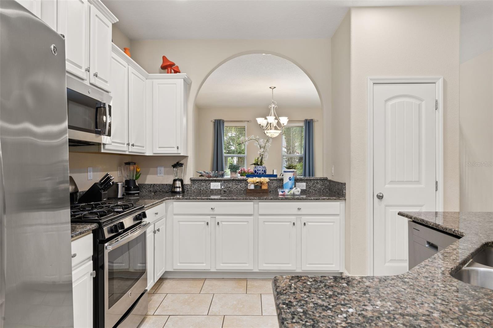 Image 8 of 69 For 5373 Oakbourne Avenue