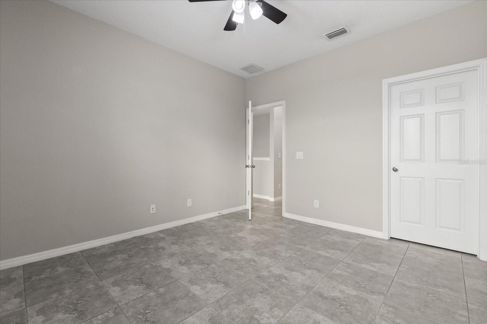 Image 14 of 24 For 1046 Grand Hilltop Drive