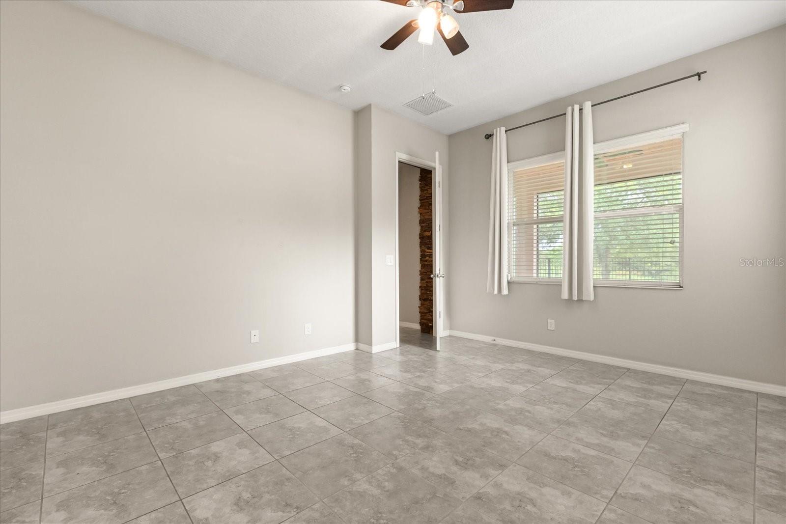 Image 8 of 24 For 1046 Grand Hilltop Drive