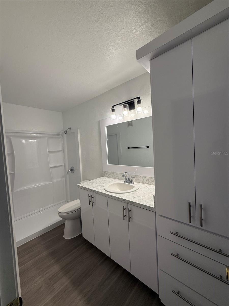 Image 4 of 12 For 4301 Lizshire Lane 108