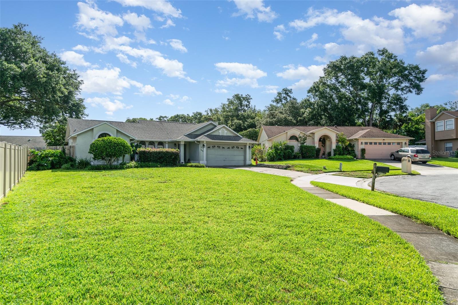 Image 2 of 30 For 923 Freshmeadow Court