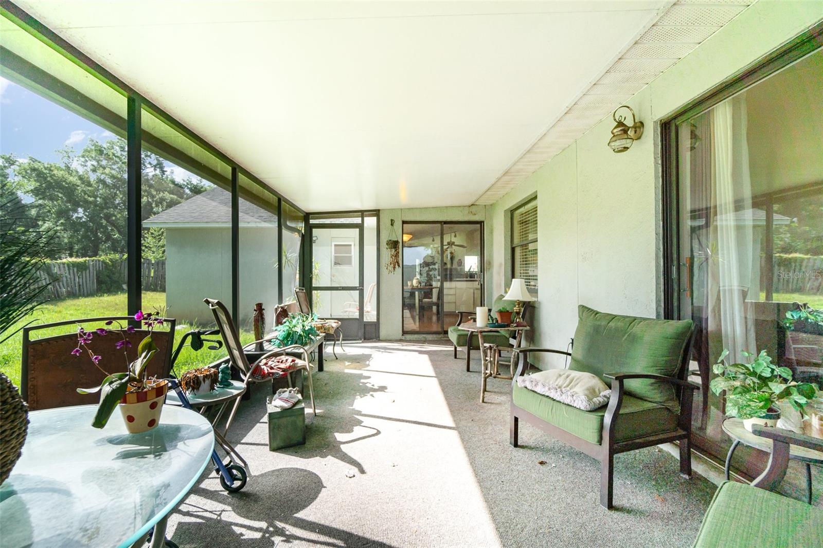 Image 26 of 30 For 923 Freshmeadow Court