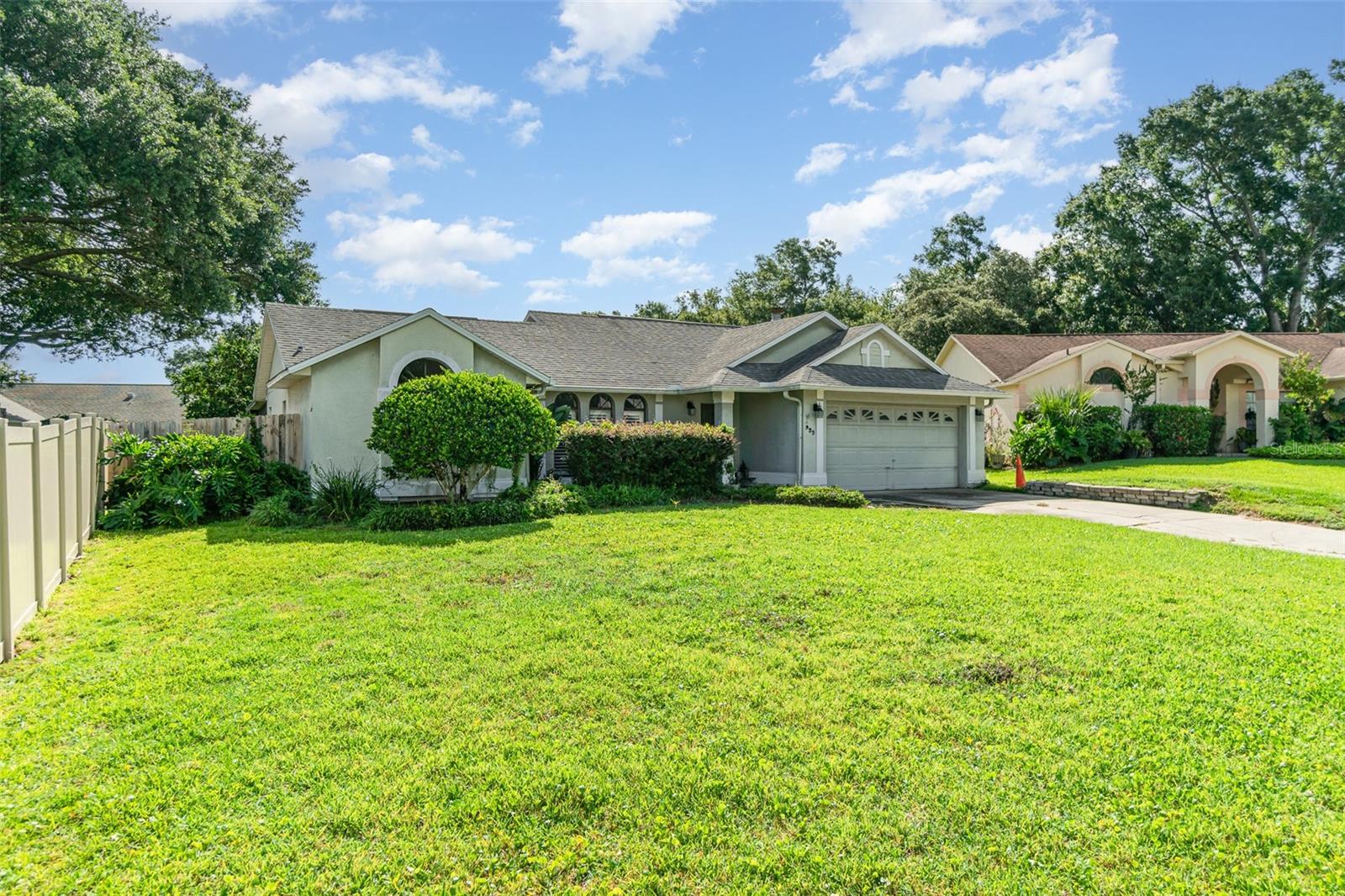 Image 3 of 30 For 923 Freshmeadow Court