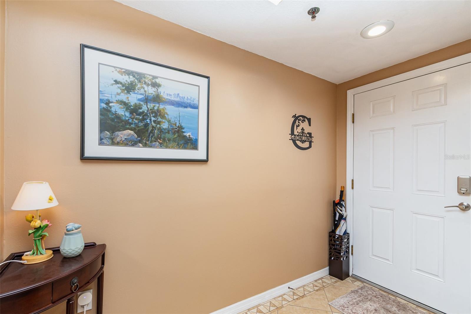 Image 3 of 30 For 5300 Atlantic Avenue 6-207