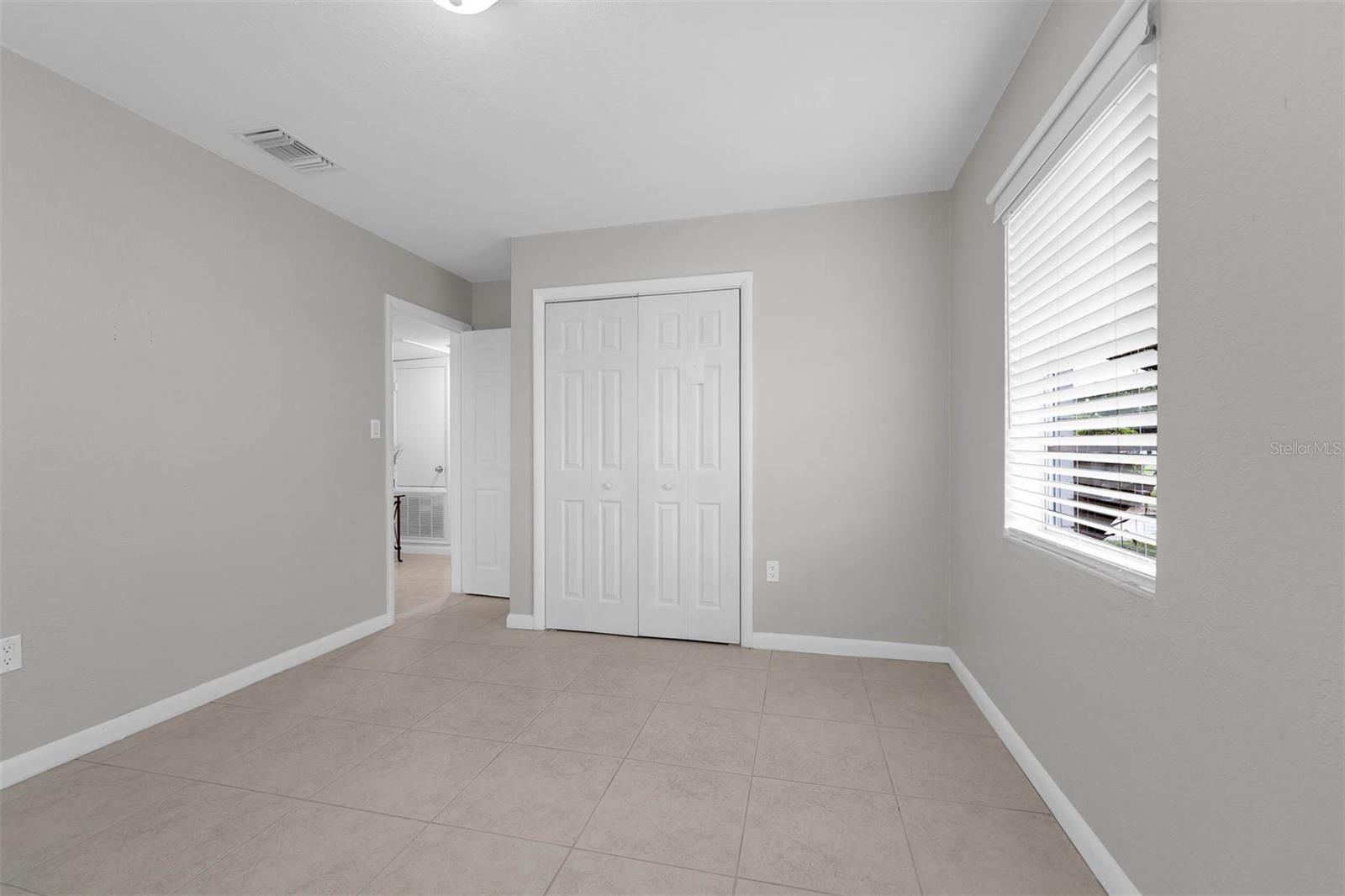 Image 17 of 31 For 654 Romano Avenue