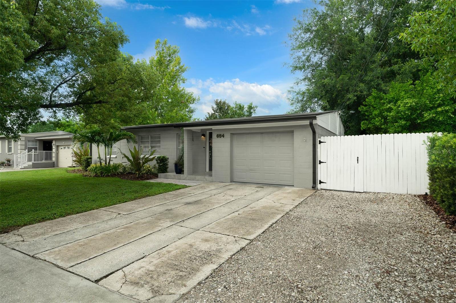 Image 30 of 31 For 654 Romano Avenue