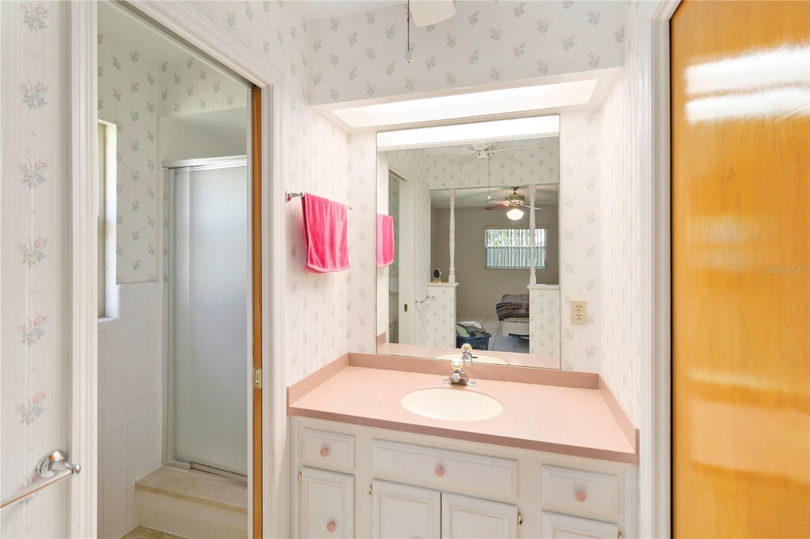 Image 13 of 20 For 4015 Carolwood Street