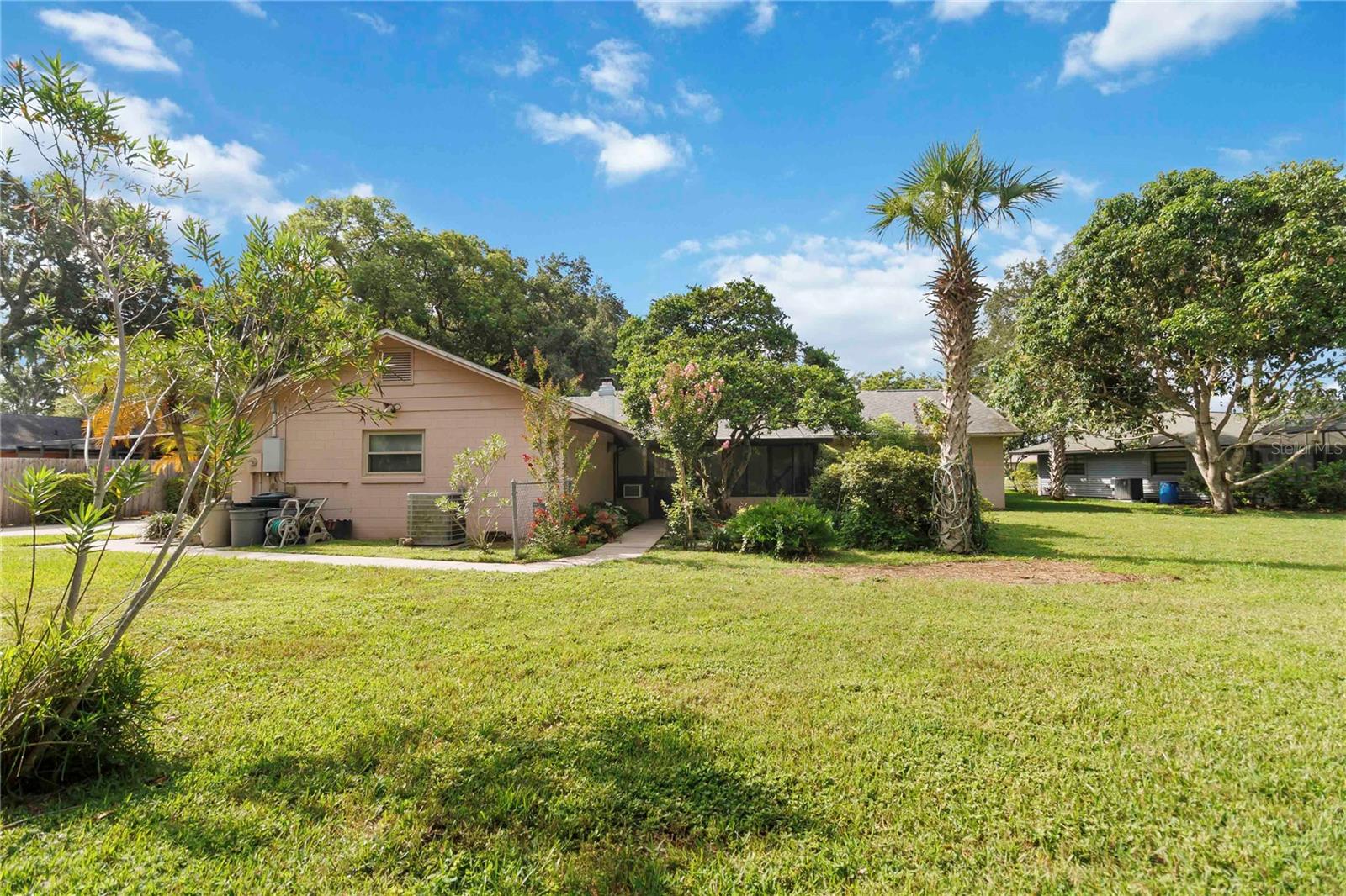 Image 17 of 20 For 4015 Carolwood Street