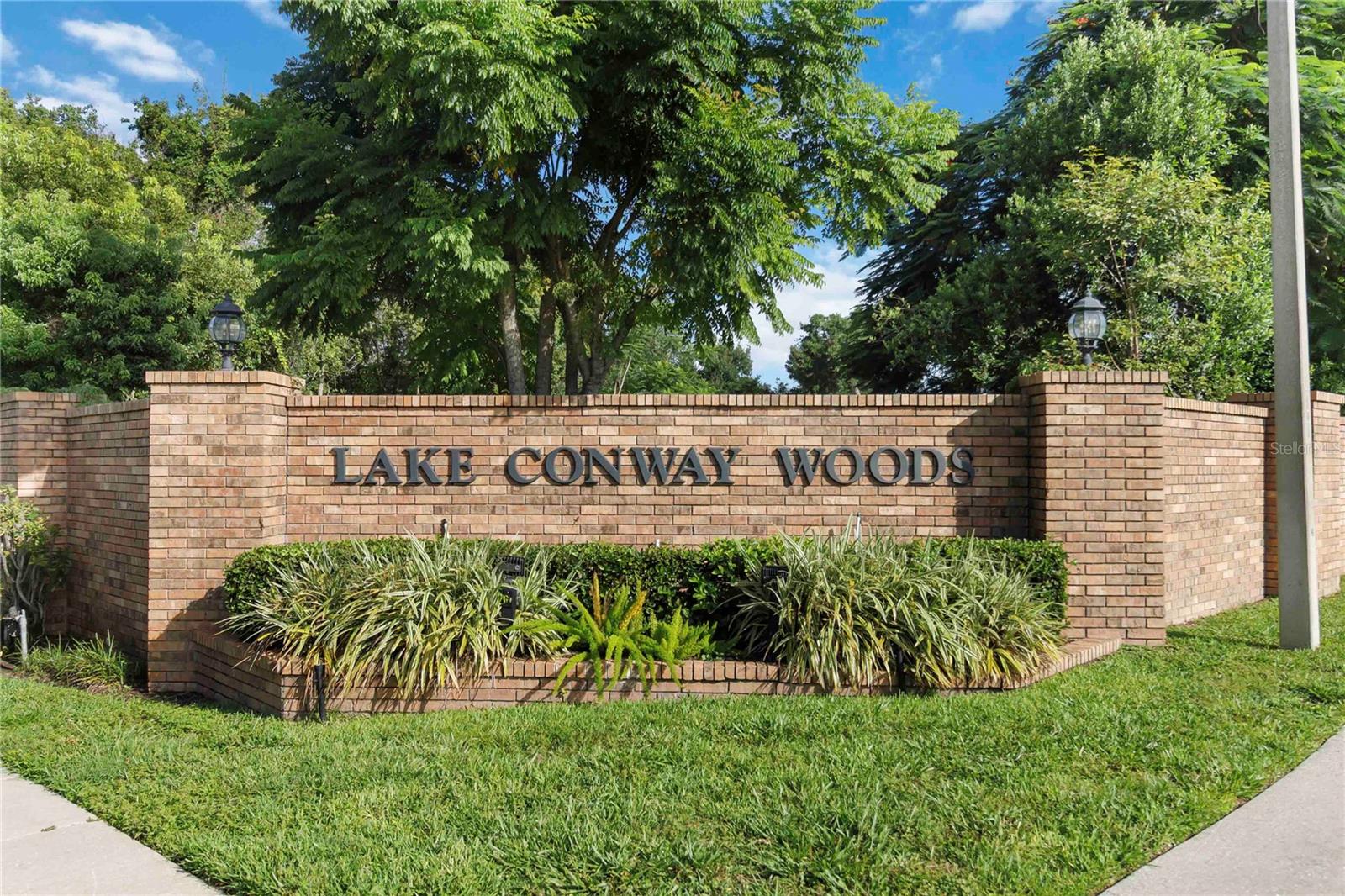 Image 18 of 20 For 4015 Carolwood Street