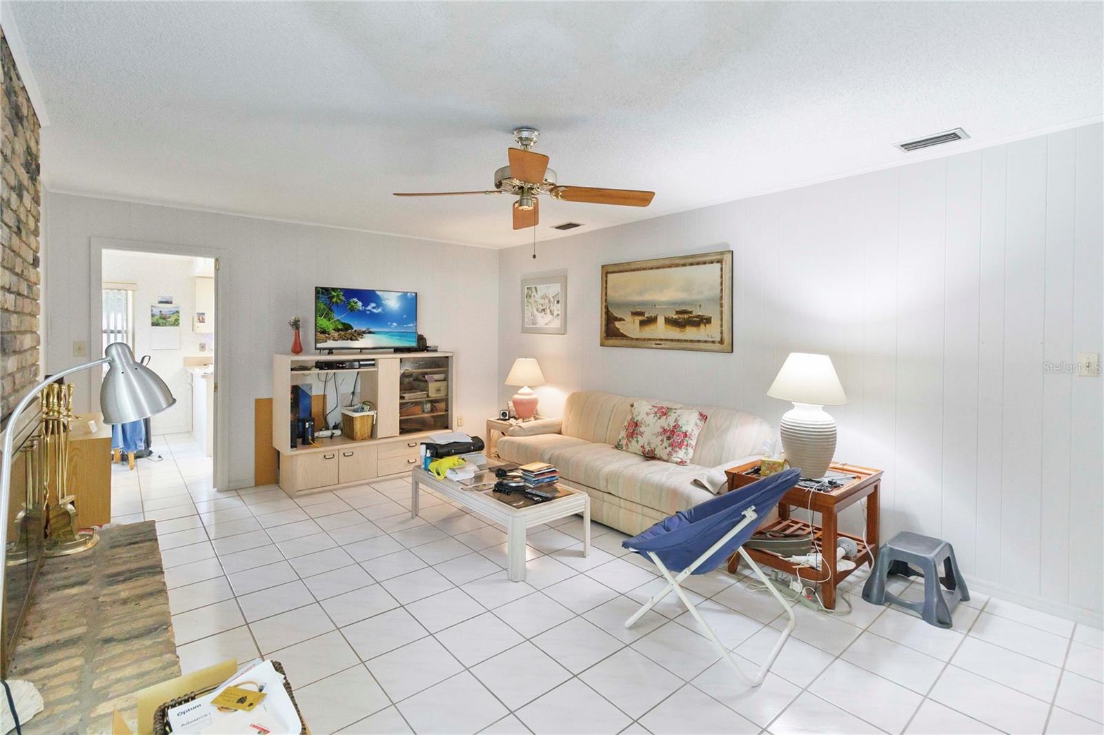 Image 4 of 20 For 4015 Carolwood Street