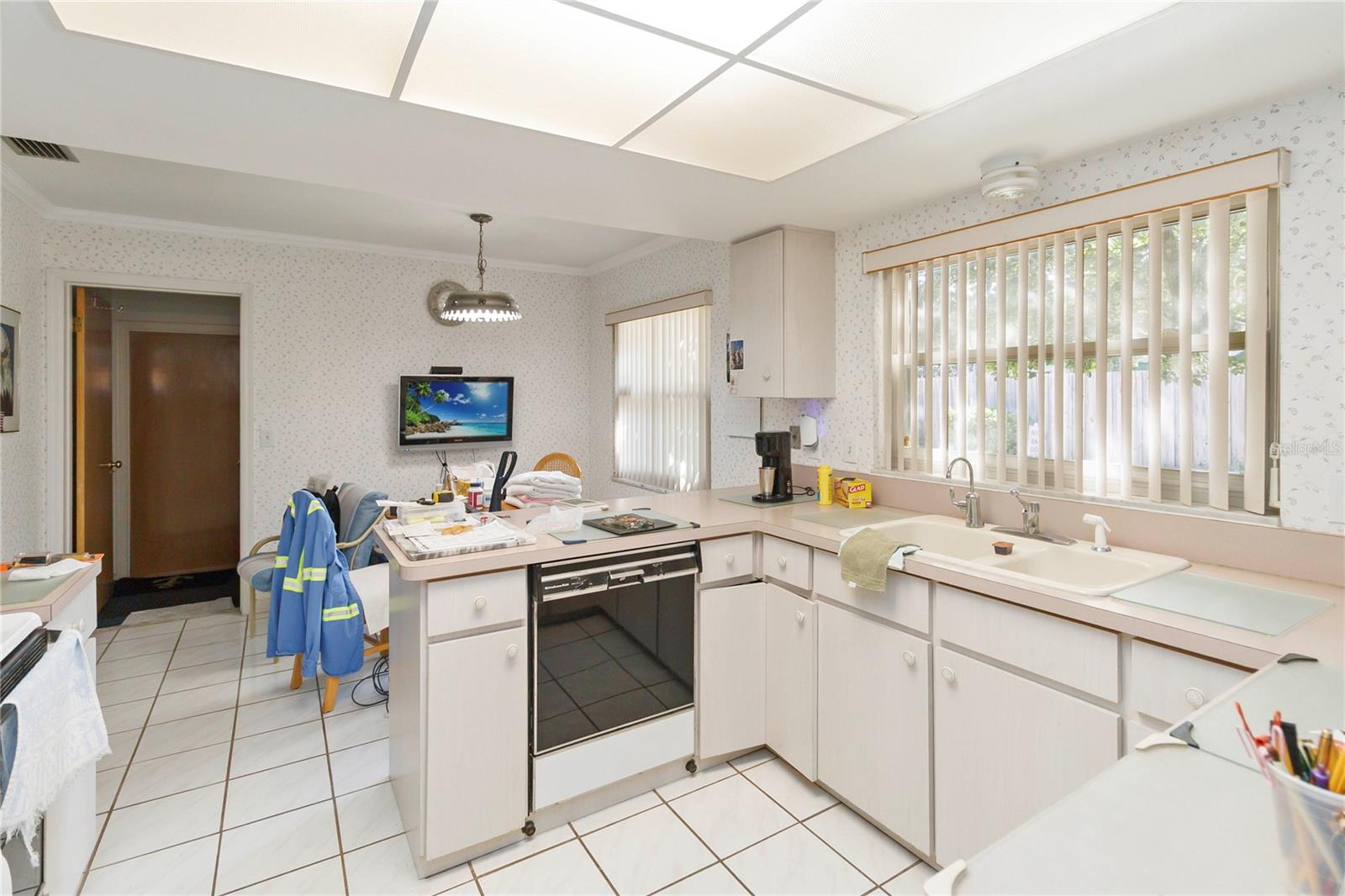 Image 6 of 20 For 4015 Carolwood Street
