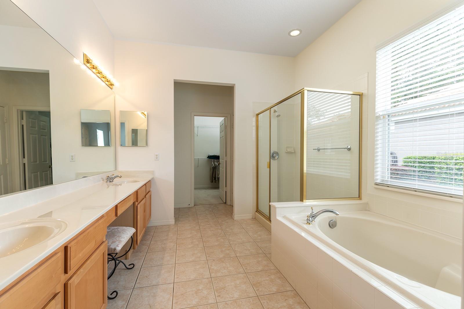 Image 8 of 19 For 6631 Crestmont Glen Lane