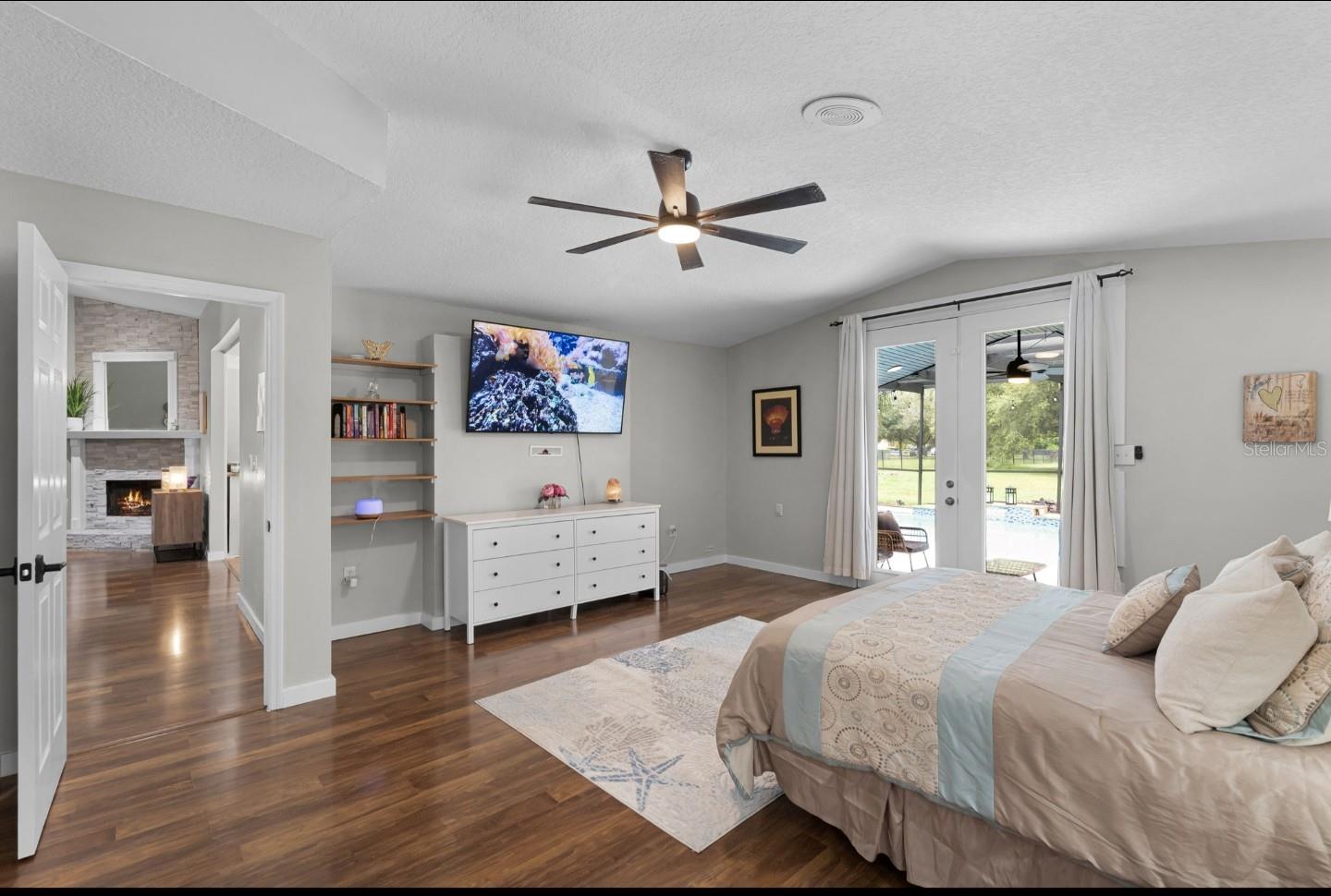 Image 18 of 46 For 4251 Willow Bay Drive