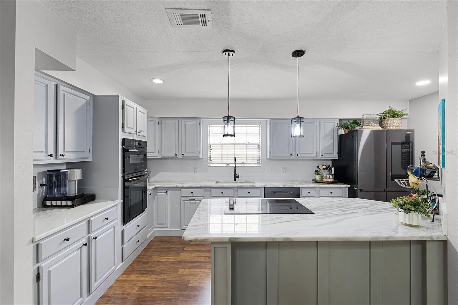 Image 25 of 46 For 4251 Willow Bay Drive