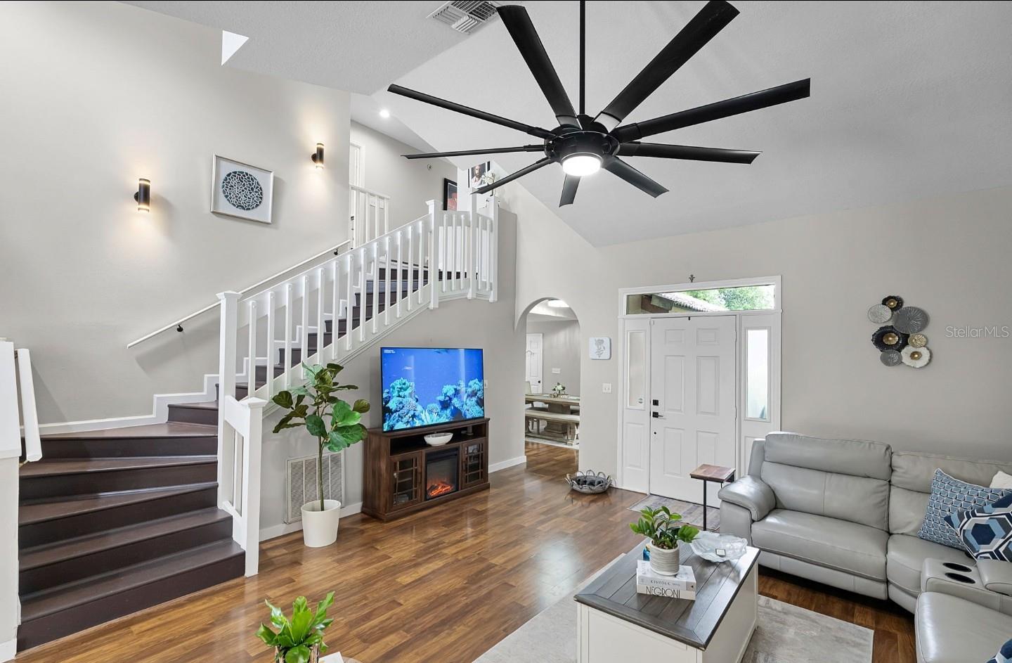 Image 6 of 46 For 4251 Willow Bay Drive