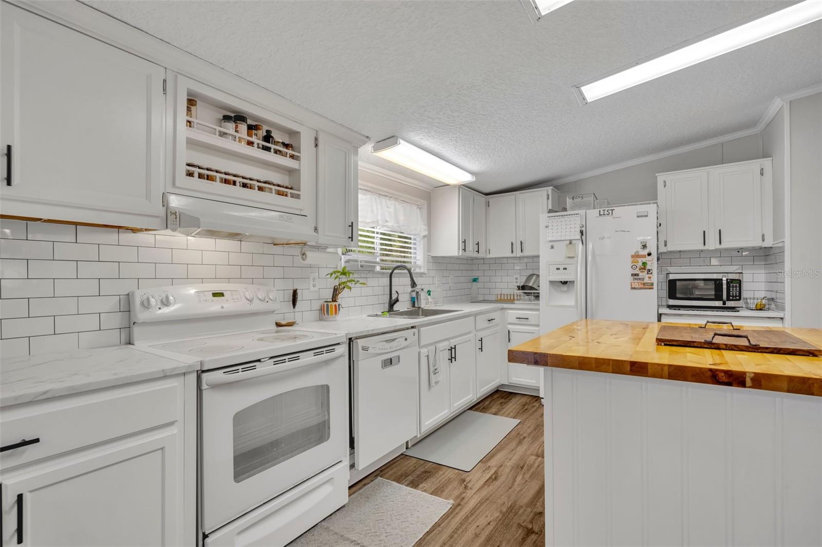 Image 18 of 52 For 21141 Wolf Branch Road