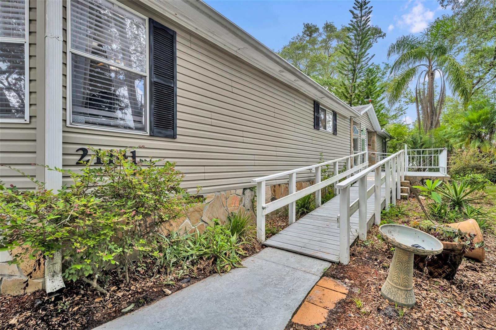 Image 4 of 52 For 21141 Wolf Branch Road