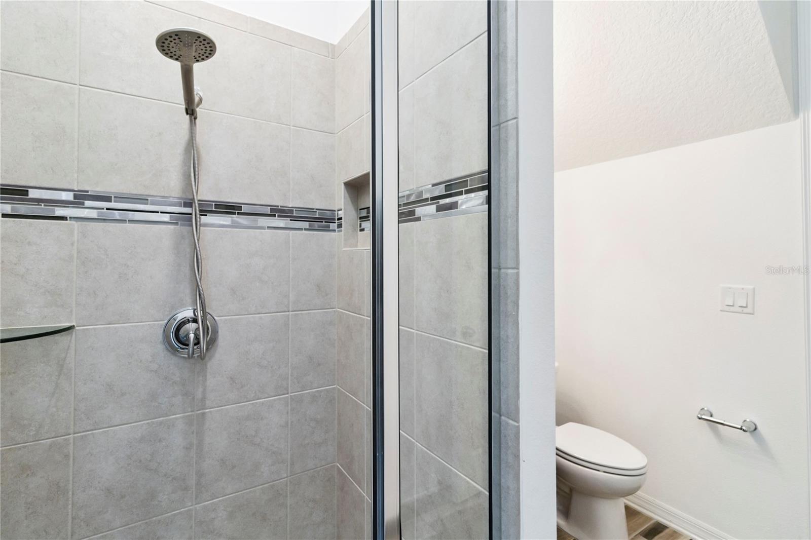 Image 19 of 50 For 10466 Siddington Drive