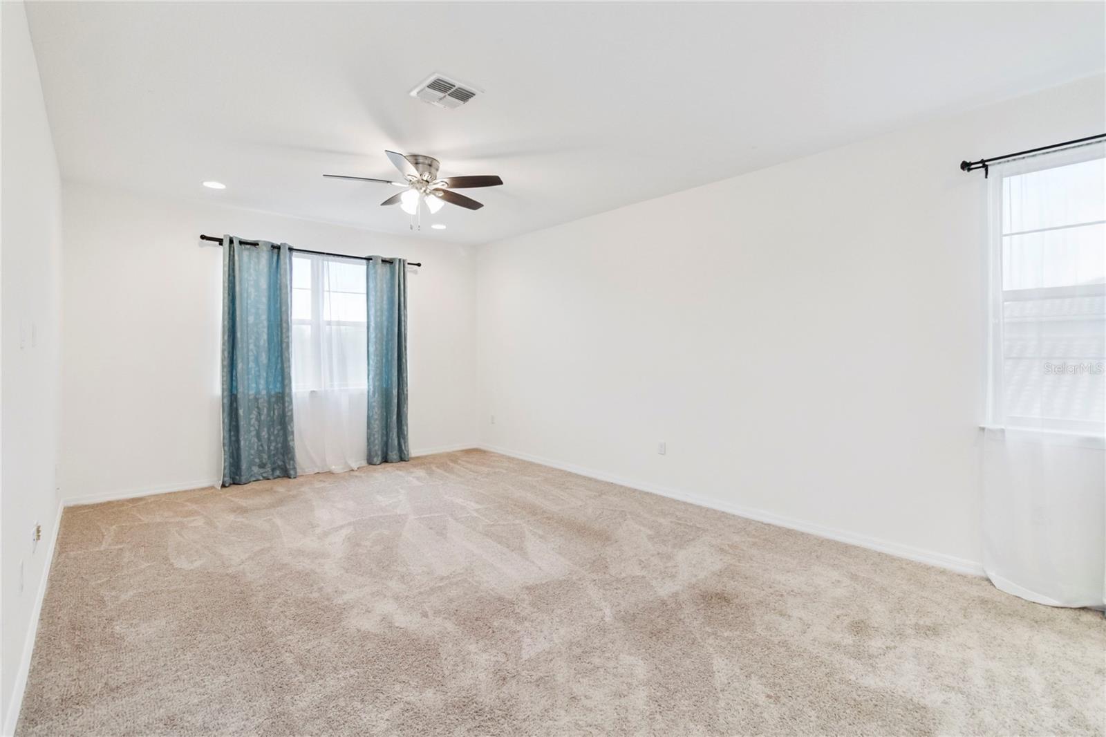 Image 26 of 50 For 10466 Siddington Drive