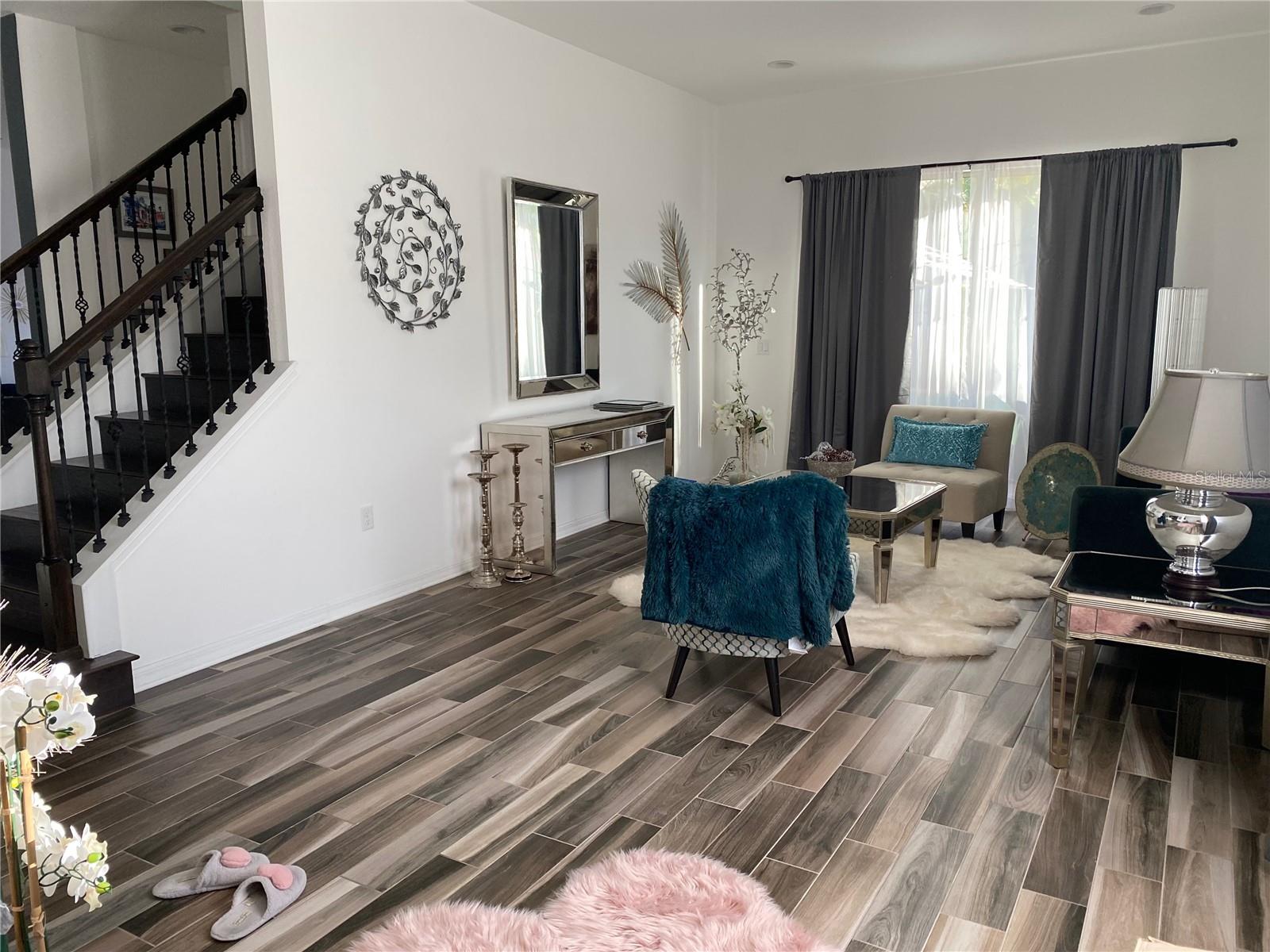 Image 6 of 15 For 10466 Siddington Drive