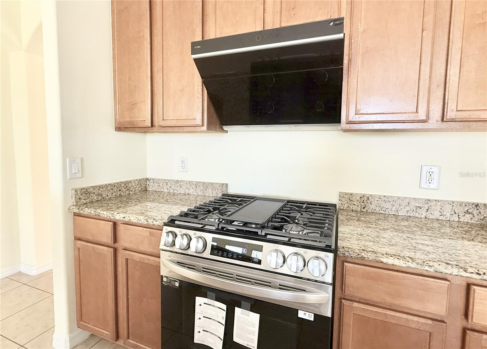 Image 13 of 33 For 8737 Leeland Archer Boulevard