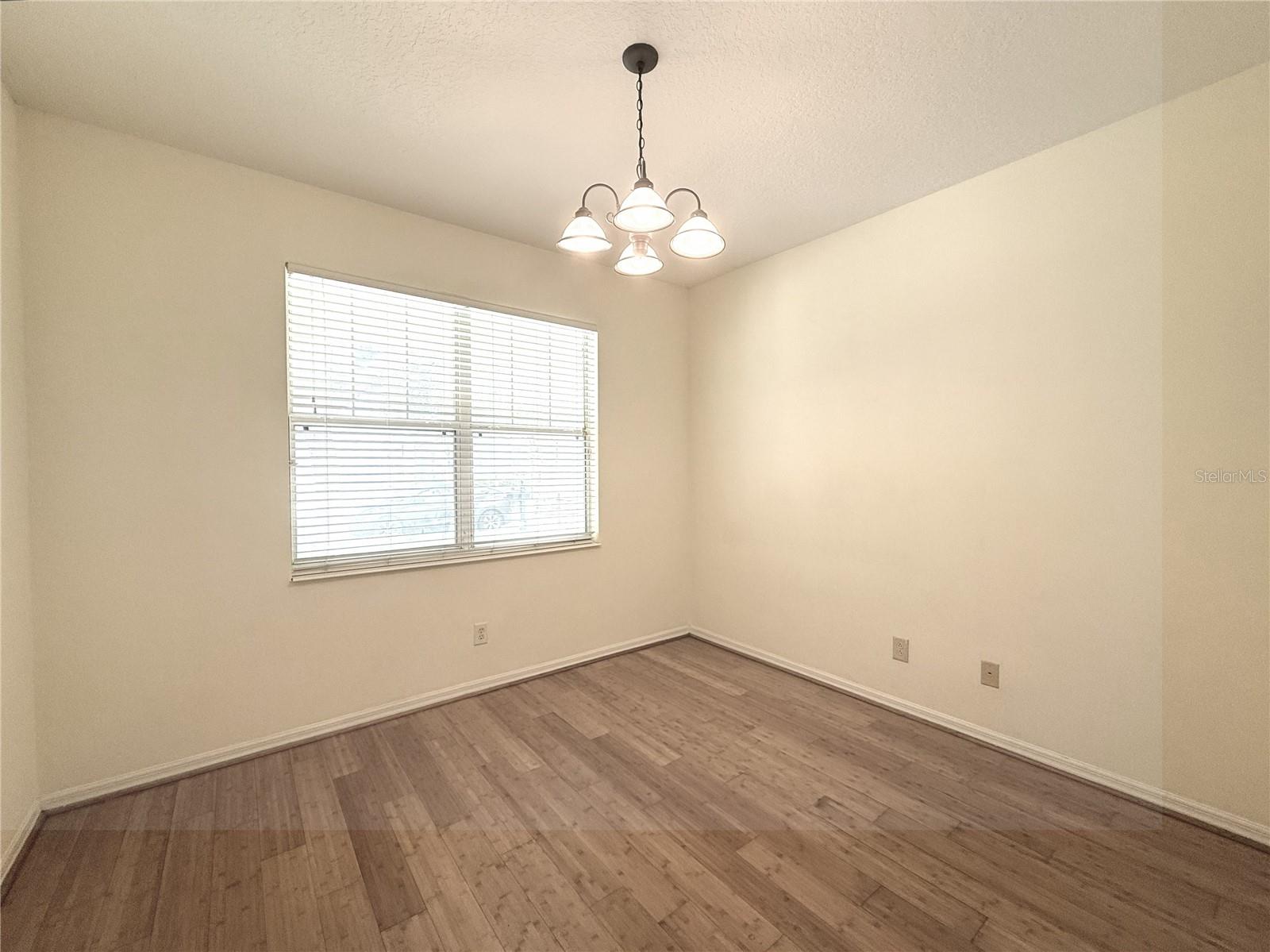 Image 24 of 33 For 8737 Leeland Archer Boulevard