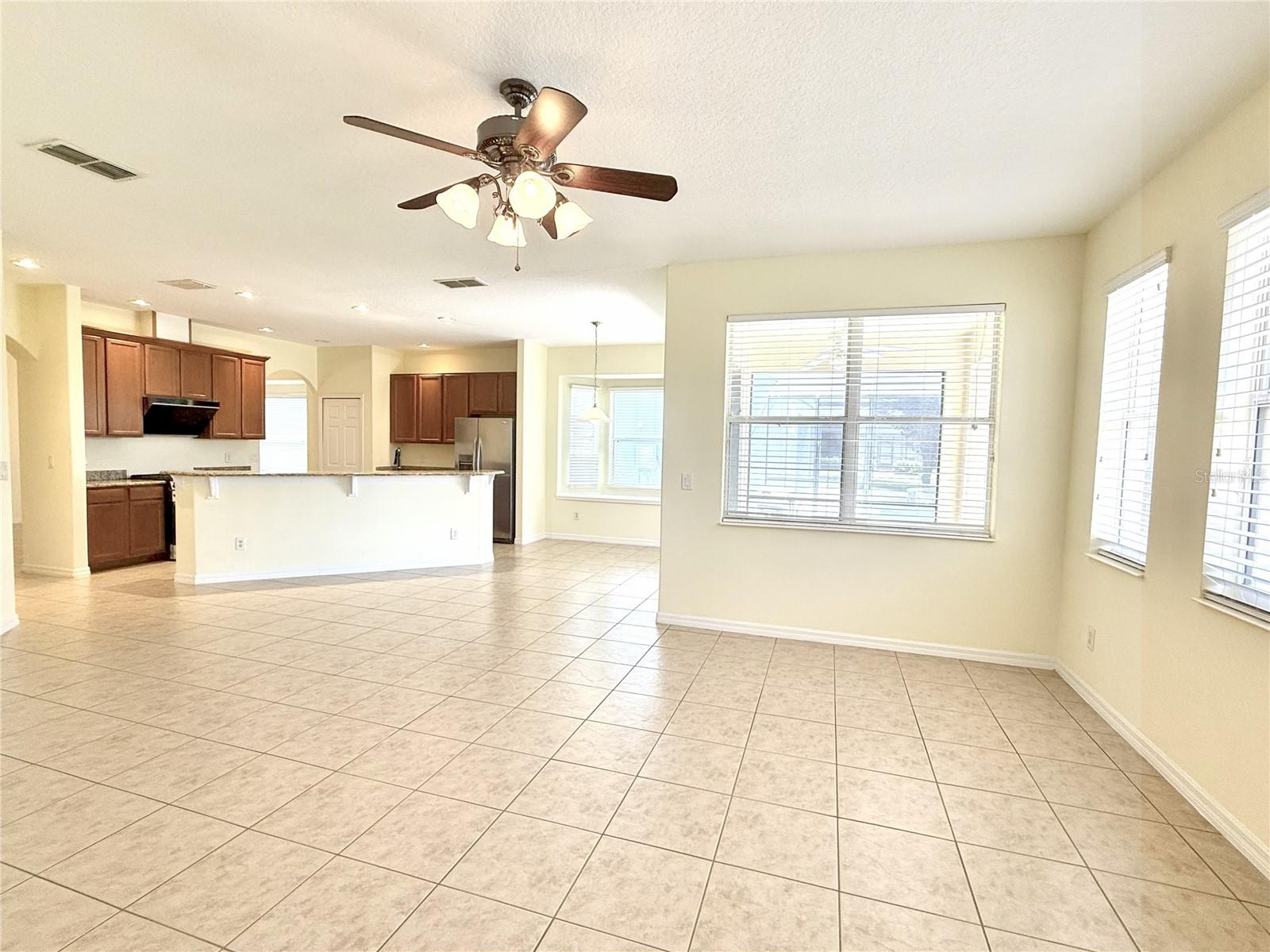 Image 5 of 33 For 8737 Leeland Archer Boulevard