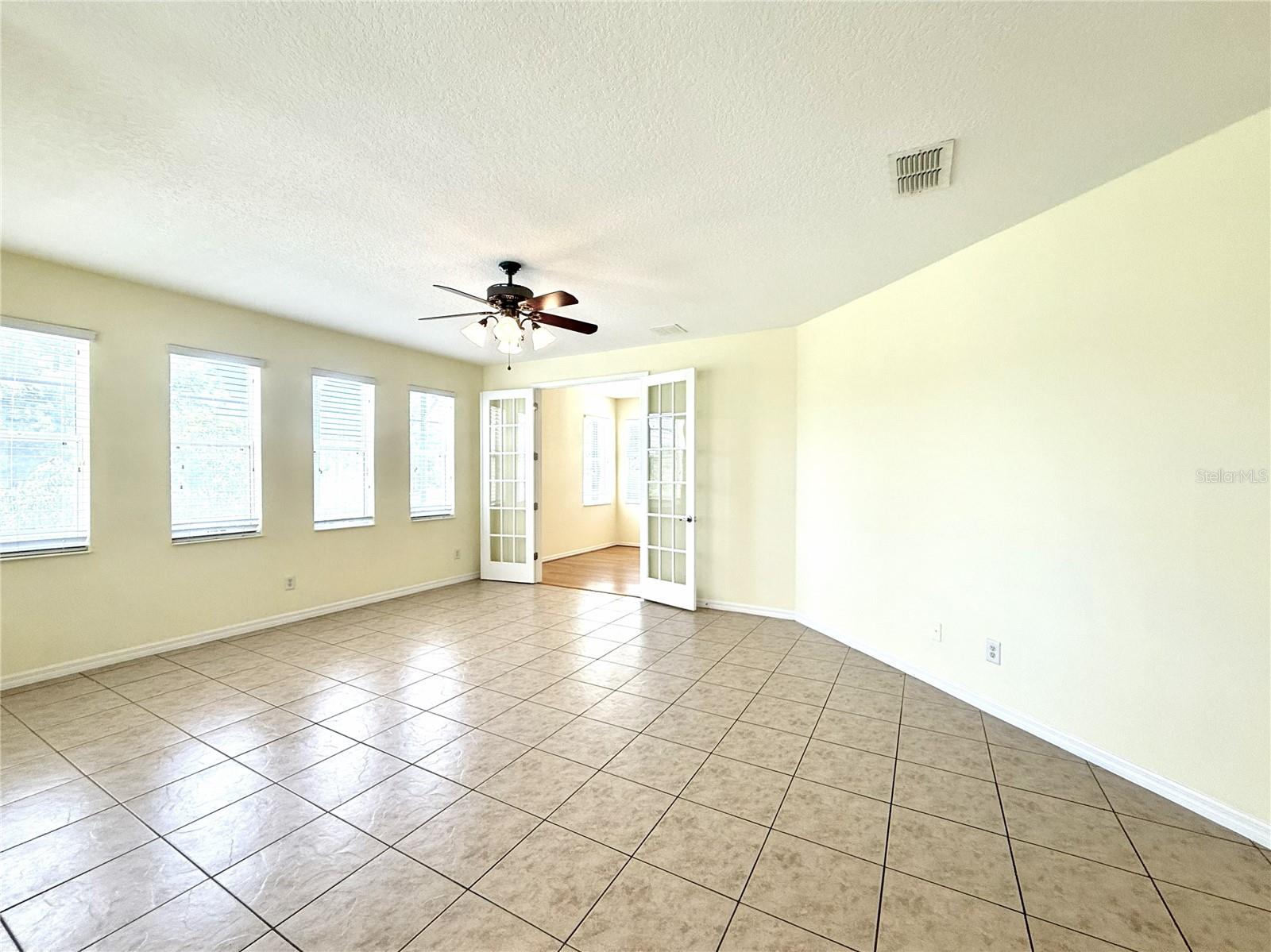 Image 7 of 33 For 8737 Leeland Archer Boulevard