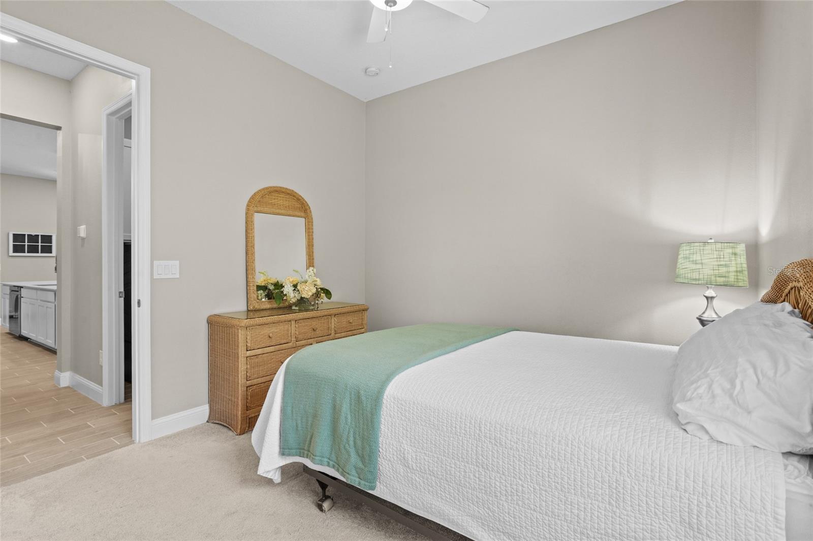 Image 14 of 47 For 4194 Acoma Drive