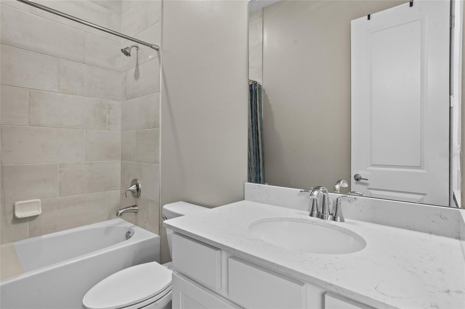 Image 17 of 47 For 4194 Acoma Drive