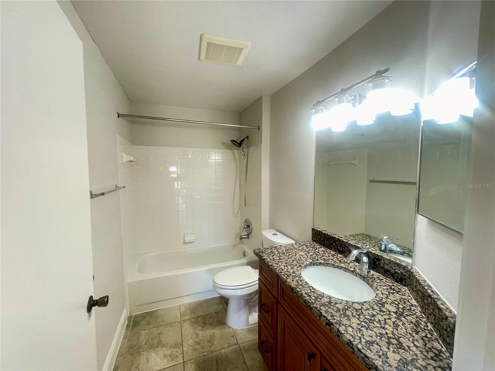 Image 13 of 18 For 7310 Westpointe Boulevard 633
