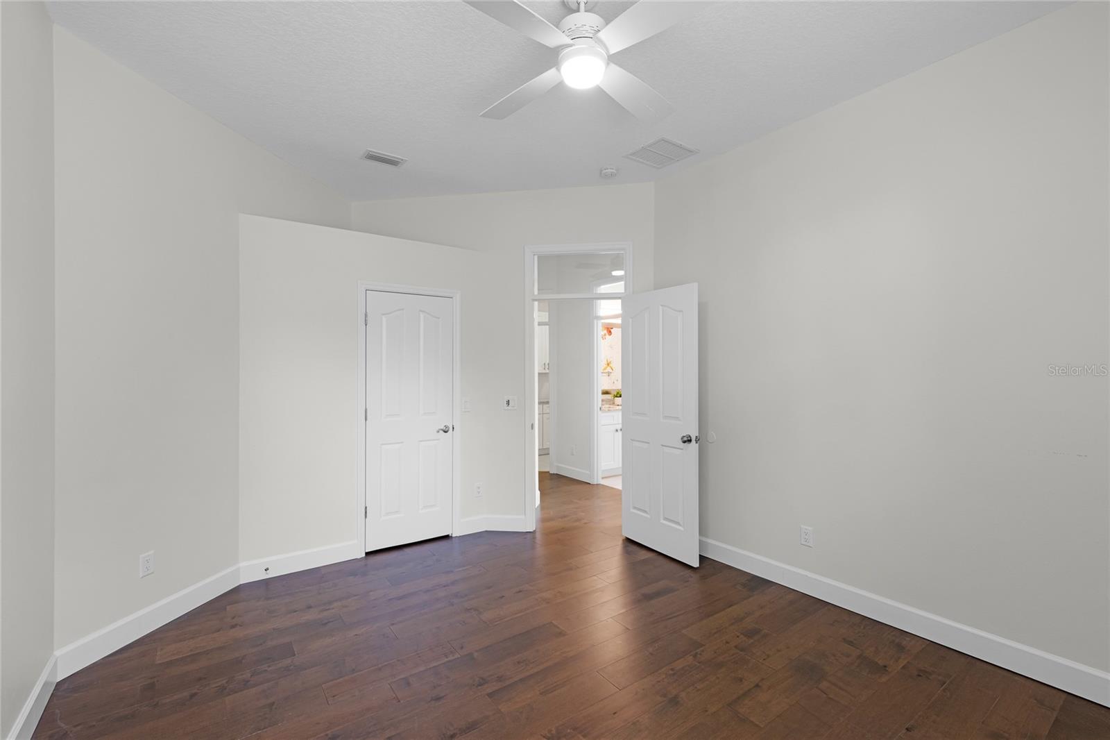 Image 31 of 43 For 11401 Willow Stowe Lane