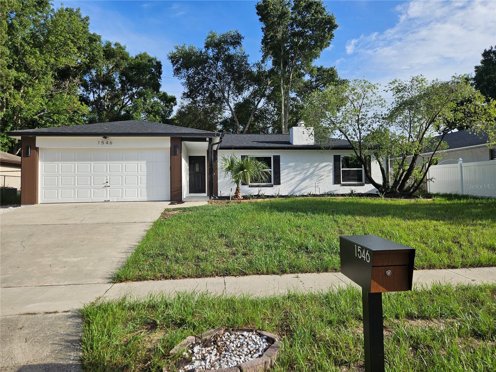 Listing Details for 1546 Providence Circle, ORLANDO, FL 32818