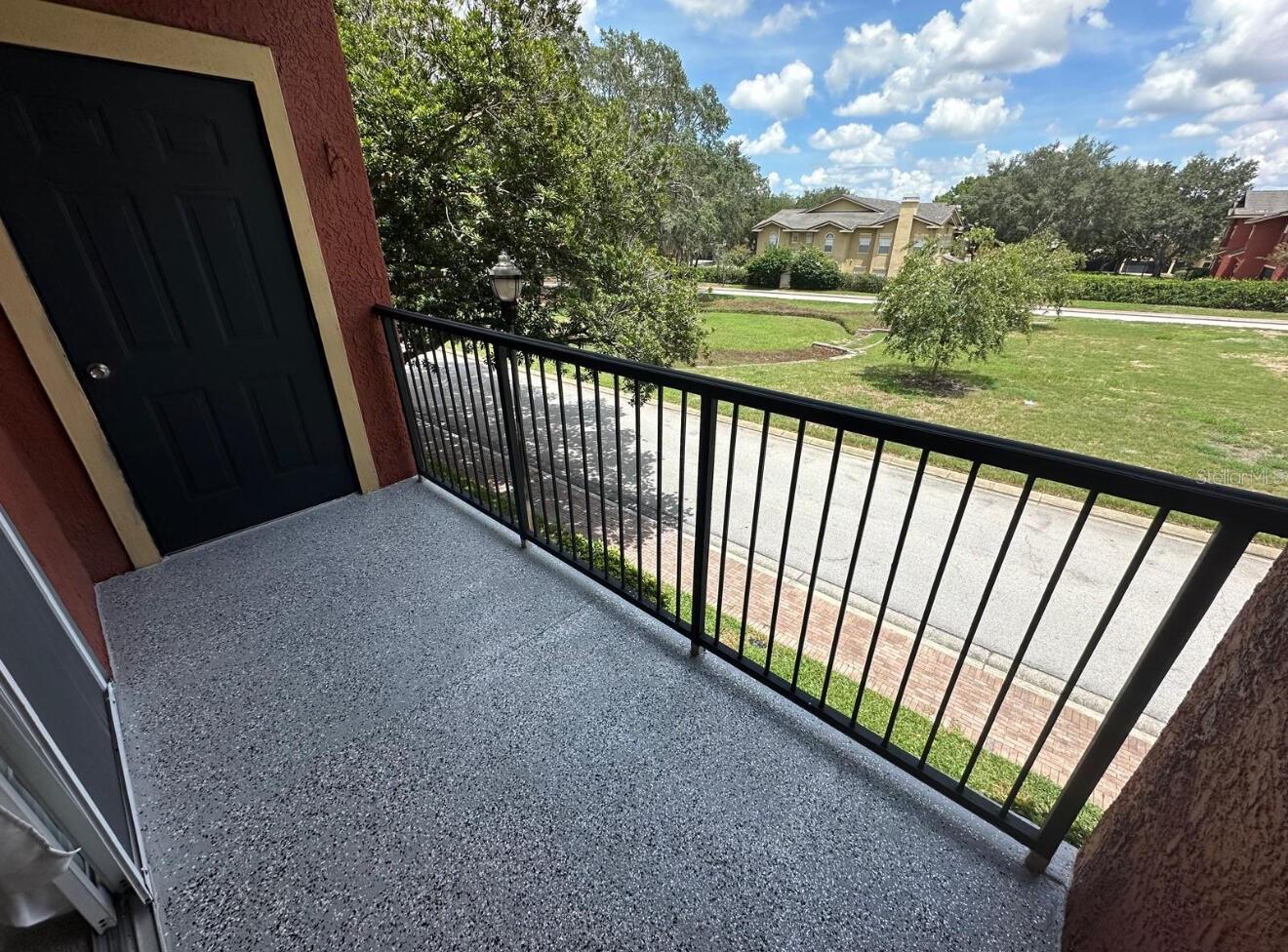 Image 16 of 18 For 107 Vista Verdi Circle 237