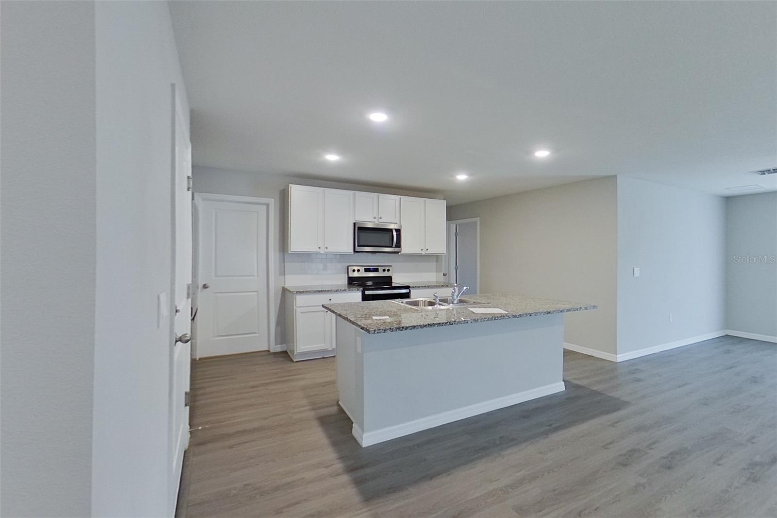 Image 3 of 24 For 8651 44th Court